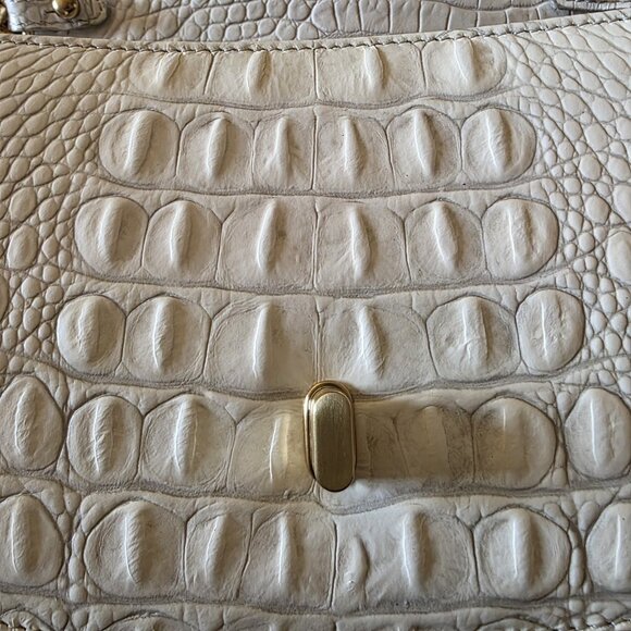 Brahmin Eloise Roses Crossbody Bag White Croc Embossed Brass Chain Rare - Picture 8 of 16